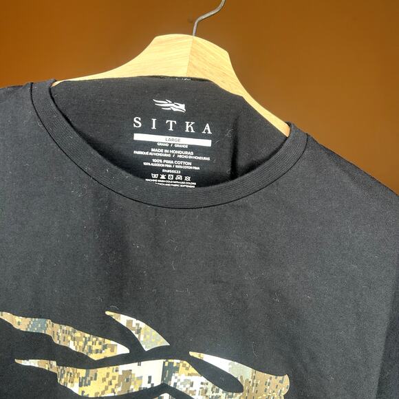 Sitka Long Sleeve Black T-Shirt Large (Has some stains) - Picture 5 of 5